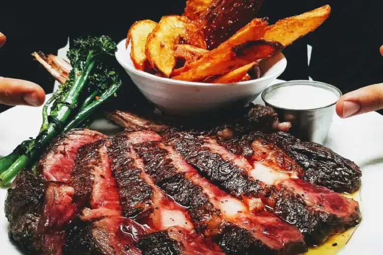 Perrone's Restaurant and Bar Photo