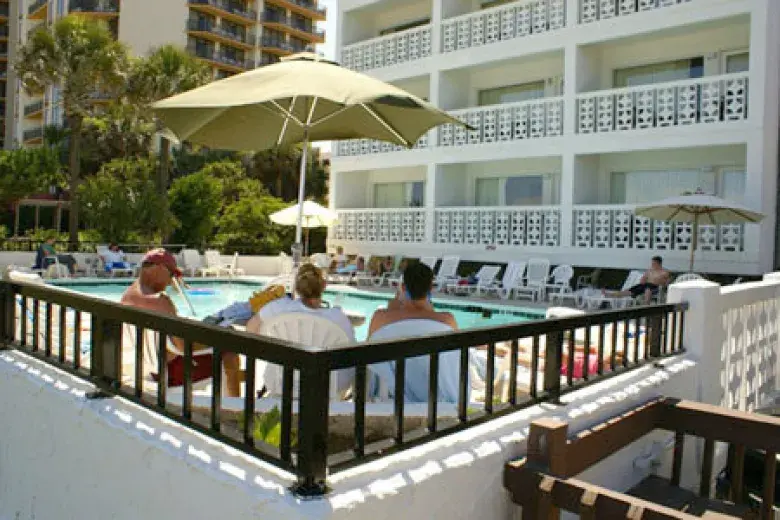 Riptide Beach Club I Photo 4