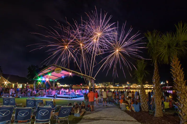 Barefoot Landing Photo 3