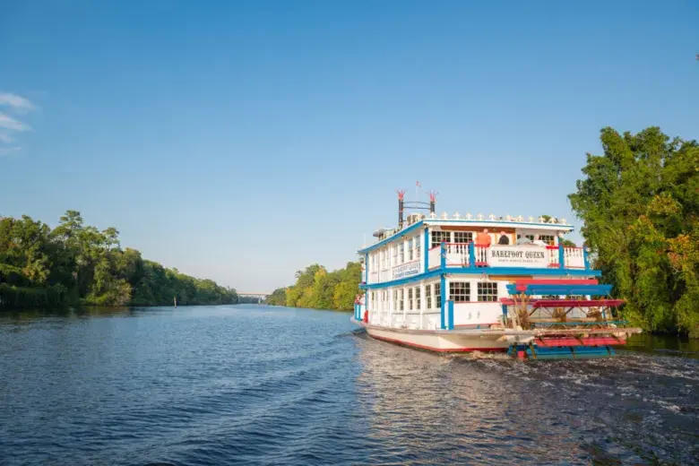 Barefoot Queen Riverboat Photo 3