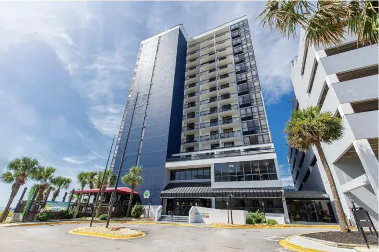 Sun & Sand Resort Photo 4