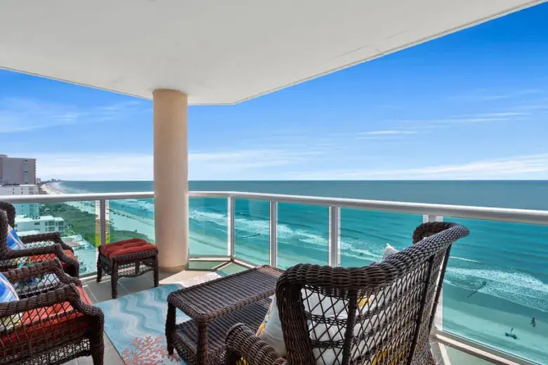 Thomas Beach Vacations Photo