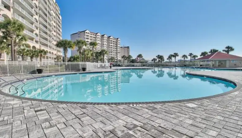 Barefoot Resort Rentals Photo 2