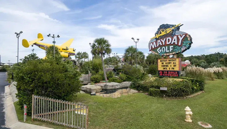 Mayday Golf Photo