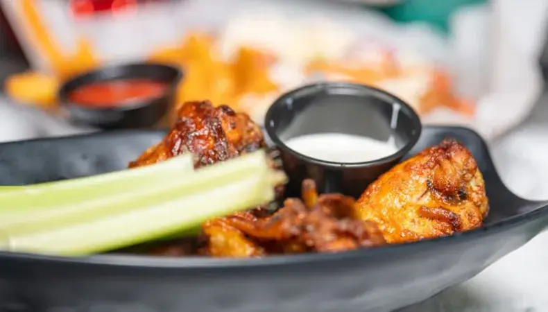 The Wicked Tuna at 2nd Avenue Pier Photo 3