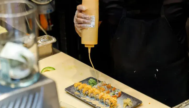 The Wicked Tuna at 2nd Avenue Pier Photo 2