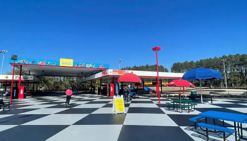 Broadway Grand Prix Photo 4