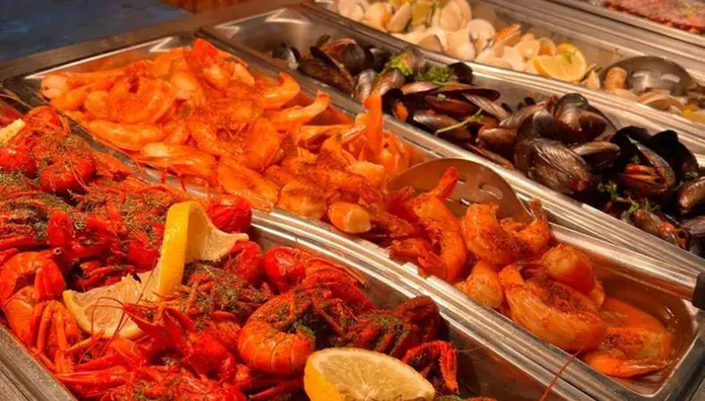 Crab Daddy's Seafood Buffet Restaurant Photo