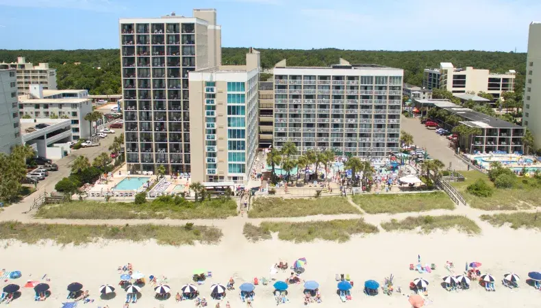 Captain's Quarters Oceanfront Resort Photo 5