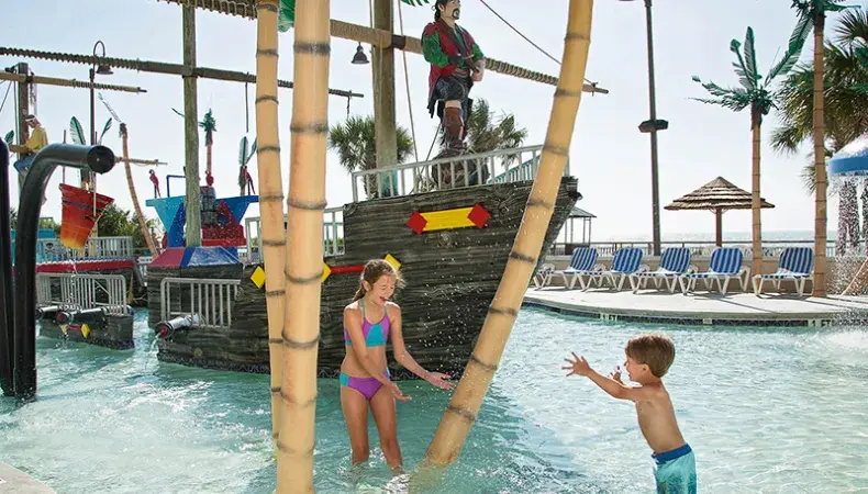 Captain's Quarters Oceanfront Resort Photo 4