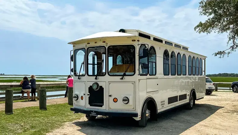 Carolina Limousine & Coach Photo 4