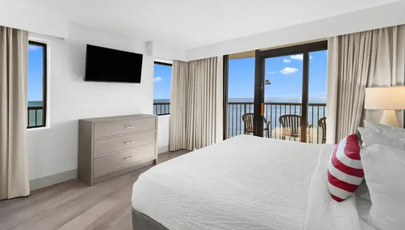 Compass Cove - Mariner Building - Oceanfront Deluxe Two Bedroom Condo - Bedroom Photo 5