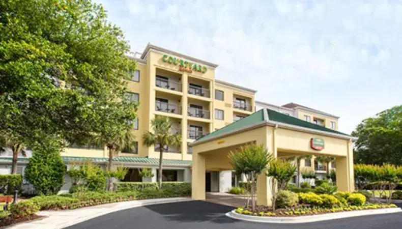 Courtyard Myrtle Beach Barefoot Landing Photo