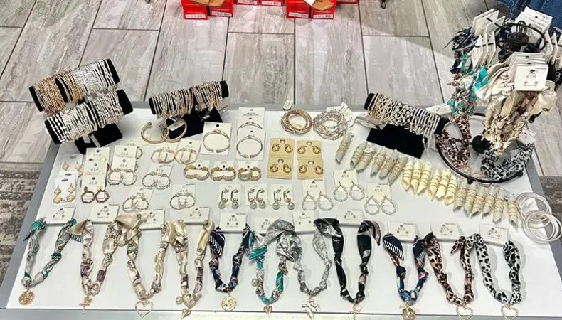 Moon Vine Apparel Photo 2