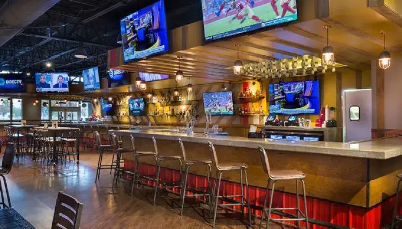 810 Billiards & Bowling in Myrtle Beach Photo 4