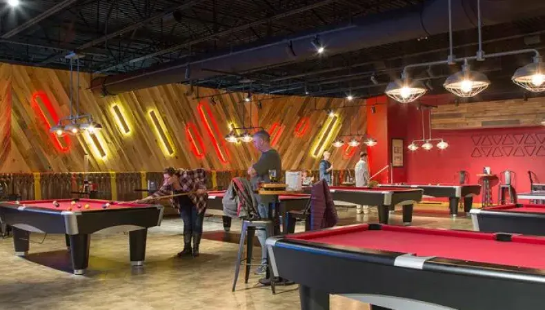 810 Billiards & Bowling in Myrtle Beach Photo 3