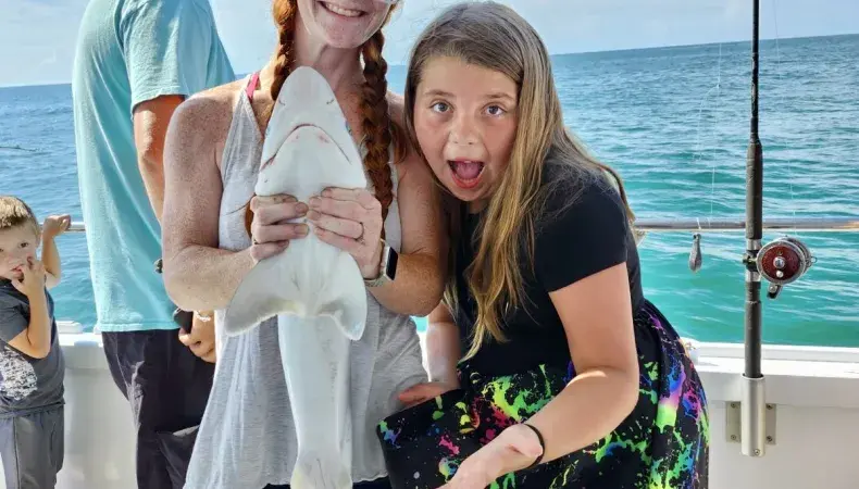 Crazy Sister Marina & Fishing Photo 7