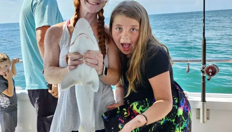 Crazy Sister Marina & Fishing Photo 7