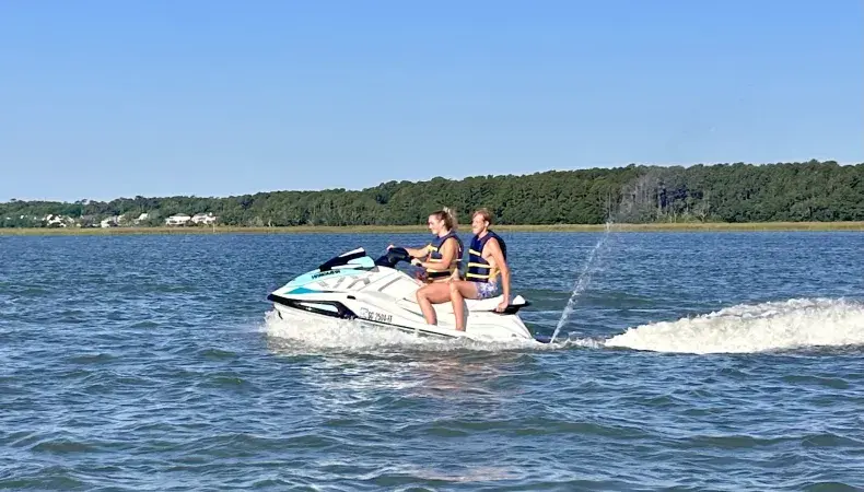 Crazy Sister Watersports & Boat Rentals Photo
