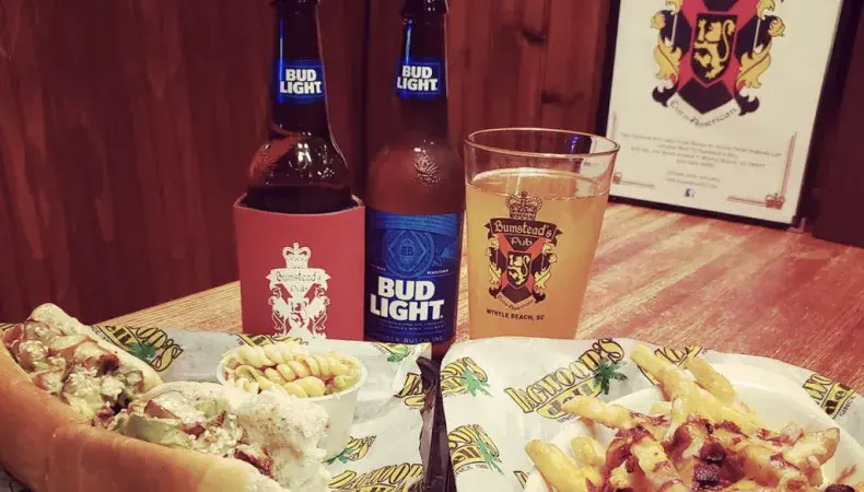 Dagwood's Deli & Bumsteads Pub Photo