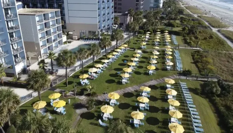 Dayton House Oceanfront Resort   Photo 11