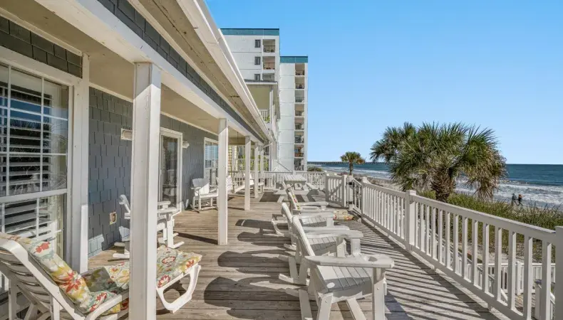 Elliott Beach Rentals Photo 2