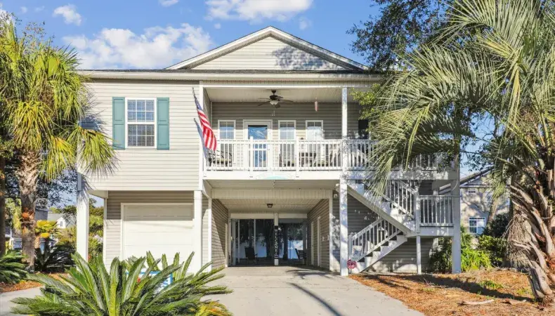 Elliott Luxury Homes Photo