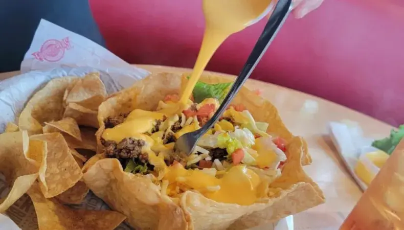 Fuddruckers Photo 3