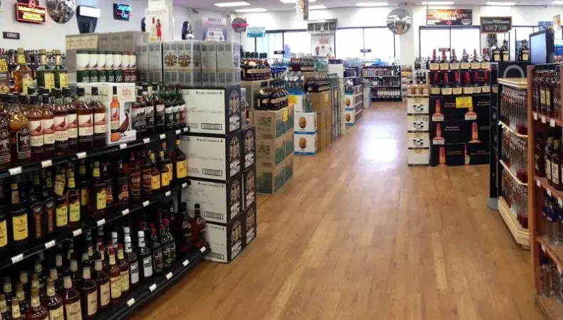 Green's Discount Beverages Photo