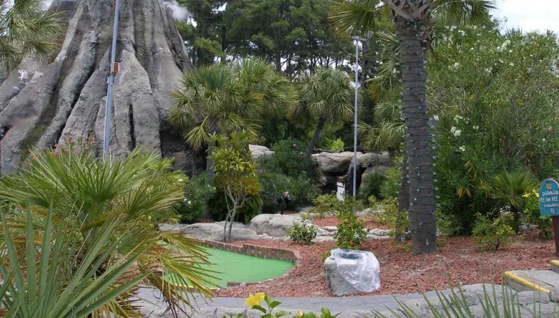 Hawaiian Rumble Miniature Golf Photo