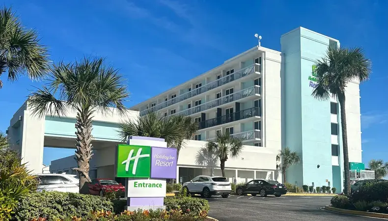 Holiday Inn Oceanfront at Surfside Beach Photo