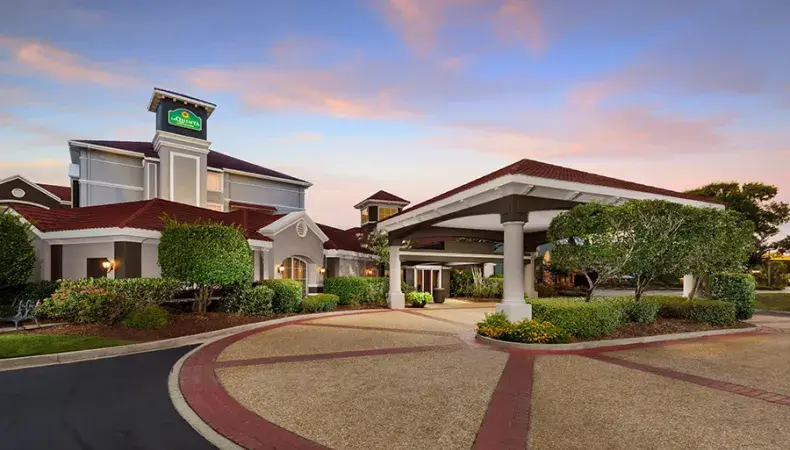 La Quinta Inn & Suites Photo