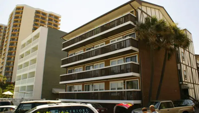 Riptide Beach Club I Photo 2