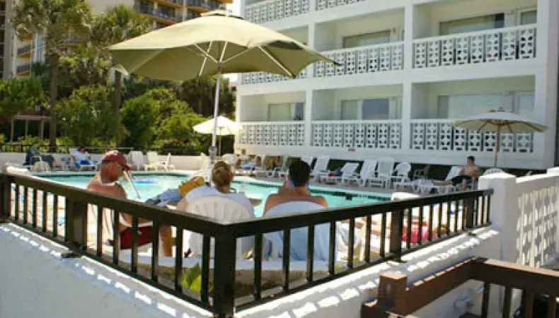 Riptide Beach Club I Photo 4