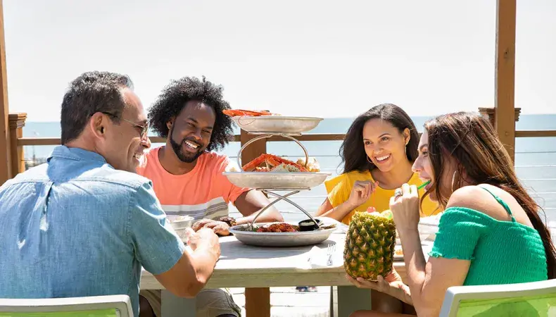 RipTydz Oceanfront Grille & Rooftop Bar Photo 4