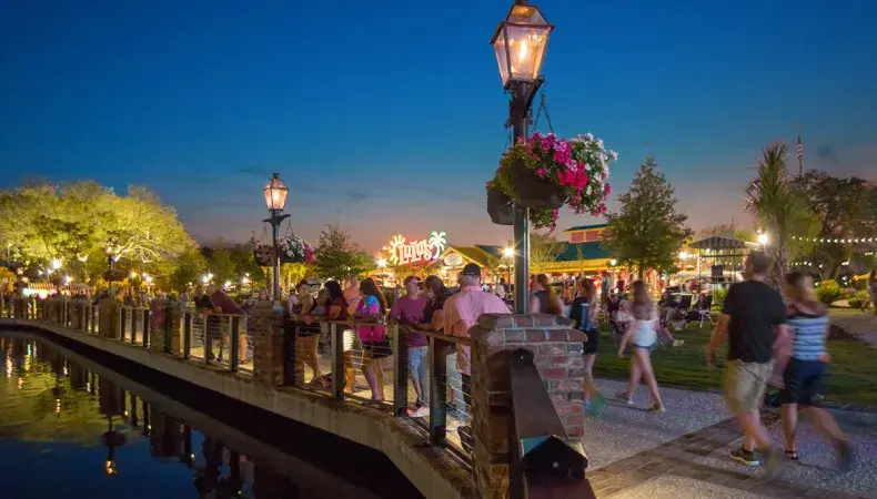 Barefoot Landing Photo