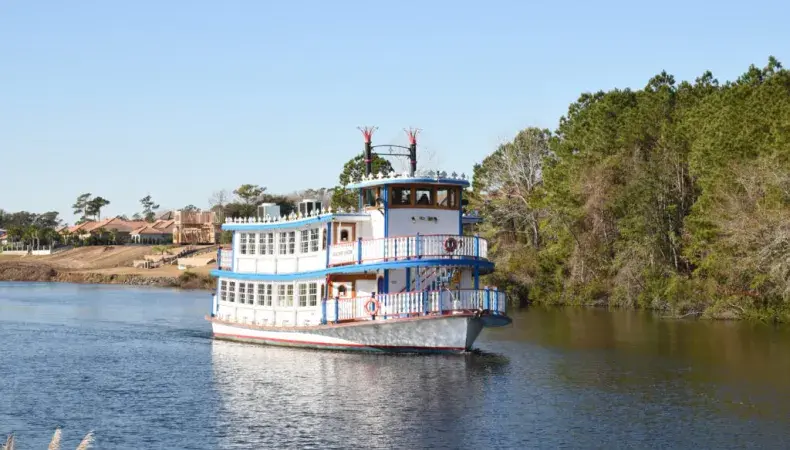 Barefoot Queen Riverboat Photo 2