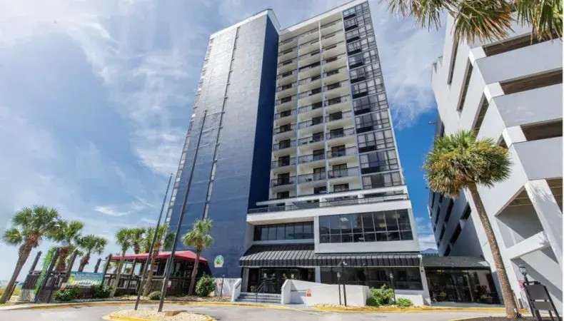 Sun & Sand Resort Photo 4