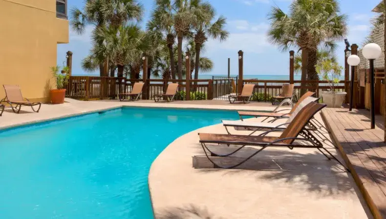 Sun & Sand Resort Photo 5