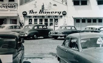 Vintage picture of Bowery near Boardwalk