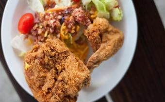 Simply Southern Smokehouse fried chicken plate