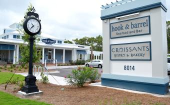 Hook &amp; Barrel and Croissants front entry