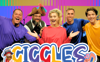 Giggles & Grooves: A Live Sing-A-Long Show Photo