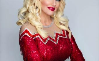 Karen as Dolly! Photo