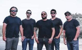 Julio and the Saltines Photo