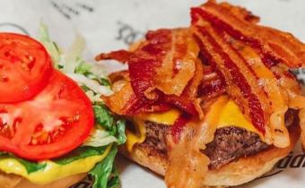 Fuddruckers Photo
