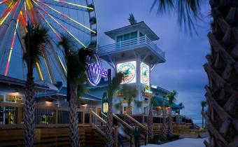 Landshark Bar & Grill Photo