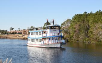 Barefoot Queen Riverboat Photo 2