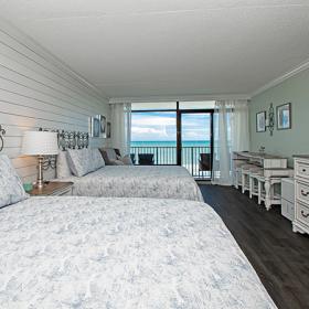 Kozy Getaways oceanview room with beach house theme