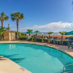 Palms Resort Outdoor Pool